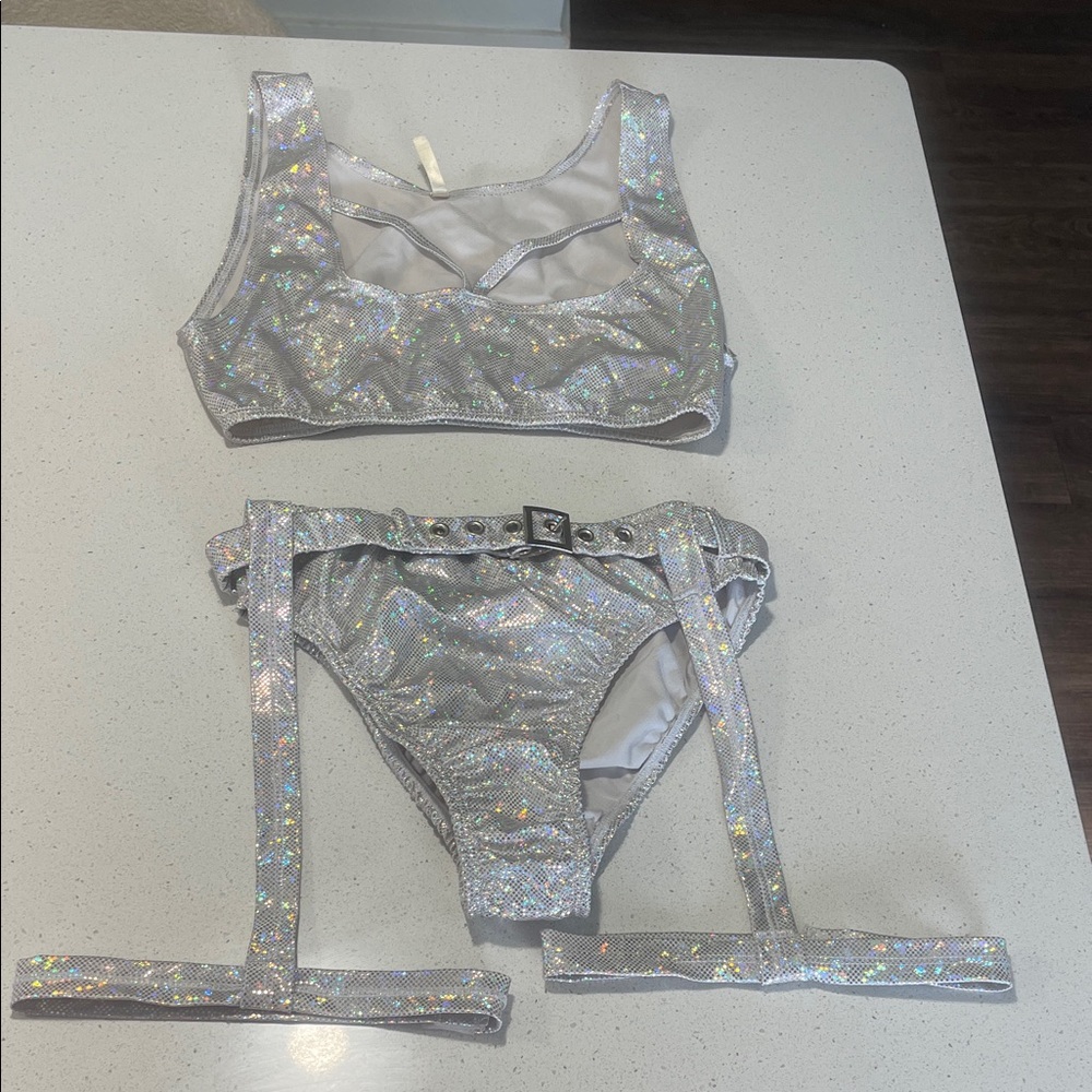 Rave Wonderland holographic two piece set